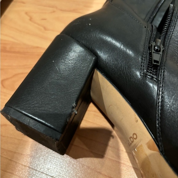 Elegant Long Black Leather Heeled Boots - Picture 4 of 5